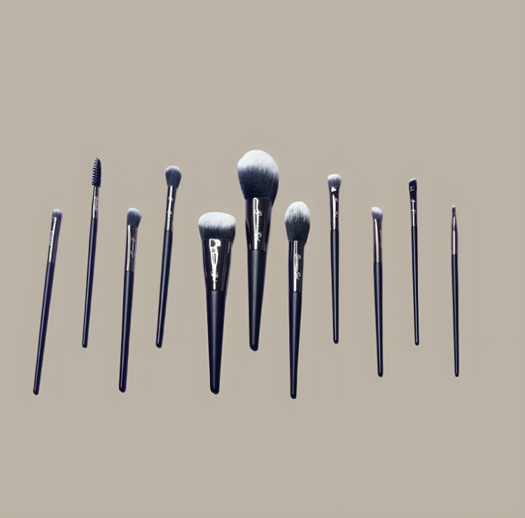 11 PIECE MAKEUP BRUSHES SET FOR FLAWLESS APPLICATION